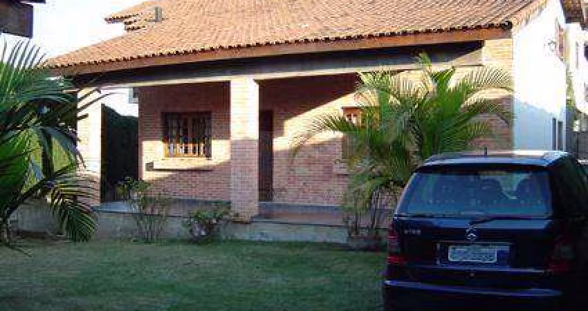 Casa com 3 dormitórios à venda, 247 m² por R$ 800.000,00 - Jardim Europa - Vargem Grande Paulista/SP