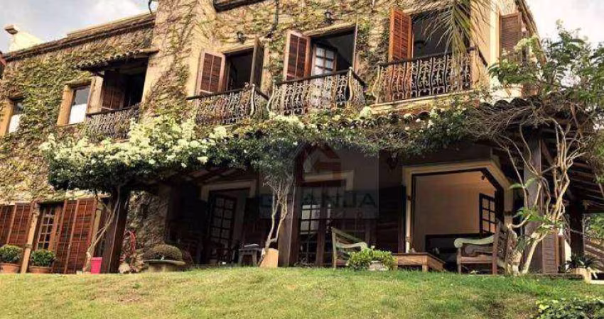 Casa com 3 dormitórios à venda, 532 m² por R$ 2.800.000,00 - Granja Viana - Carapicuíba/SP