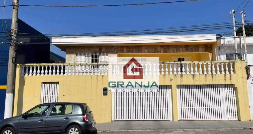 Casa com 3 dormitórios à venda, 131 m² por R$ 950.000,00 - Granja Viana - Cotia/SP