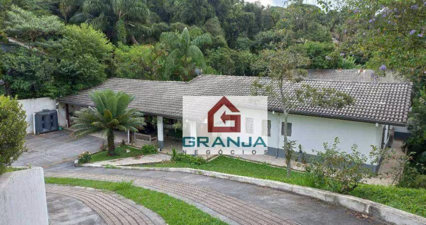 Casa com 3 dormitórios à venda, 220 m² por R$ 980.000,00 - Granja Viana - Cotia/SP