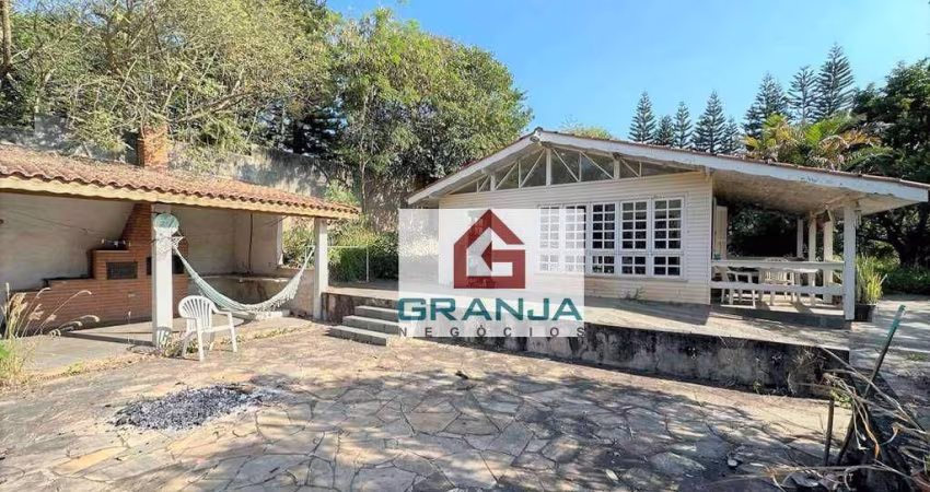 Casa com 3 dormitórios à venda, 196 m² por R$ 890.000,00 - Granja Viana - Carapicuíba/SP