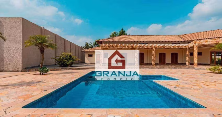 Excelente Imóvel Reformado com 4 suítes, piscina, quintal à venda, 688 m² por R$ 3.400.000 - Jardim Passárgada I - Cotia/SP