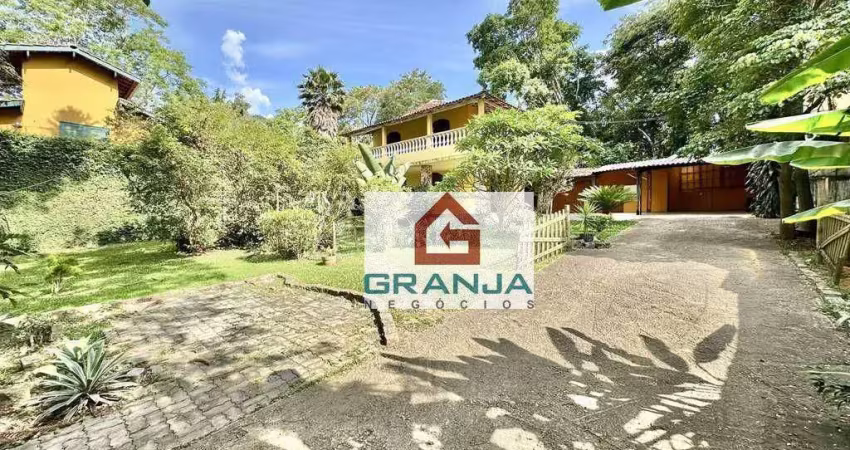 Cond. Jardim Colibri - Rústica, avarandada, c/ 3 dorms, quintal e muito jardim! venda, 150 m² por R$ 920.000 - Jardim Colibri - Cotia/SP
