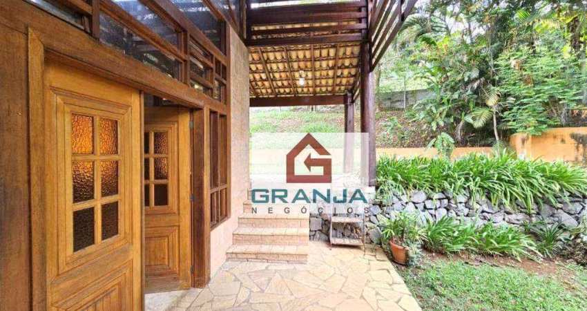 Casa com 3 suítes, sauna, piscina, churrasqueira, armários! à venda, 200 m² por R$ 1.000. - Colinas de São Fernando - Cotia/SP