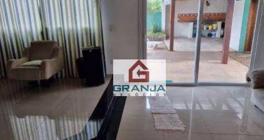 Excelente Casa com 3 dorms/2sts, churrasqueira, piscina à venda, 355 m² por R$ 1.600,000 - São Paulo II - Cotia/SP