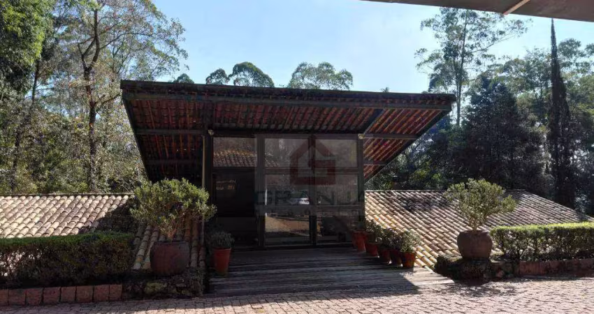 Granja viana – casa com loft de hóspedes e 6.000 m² de terreno.