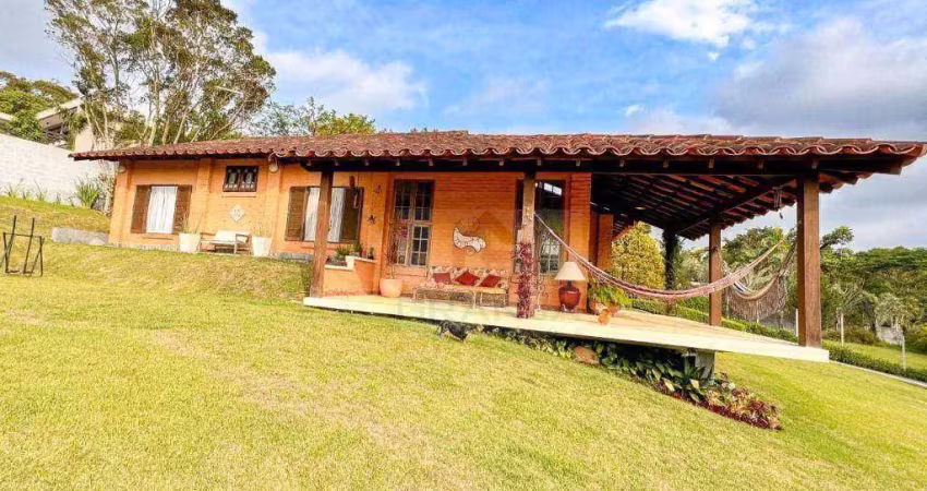 Refúgio rústico com estilo e elegância – paisagem renoir, cotia/sp casa mobiliada à venda | 2 dorms + escritório | 184 m² | terreno de 1.506 m²
