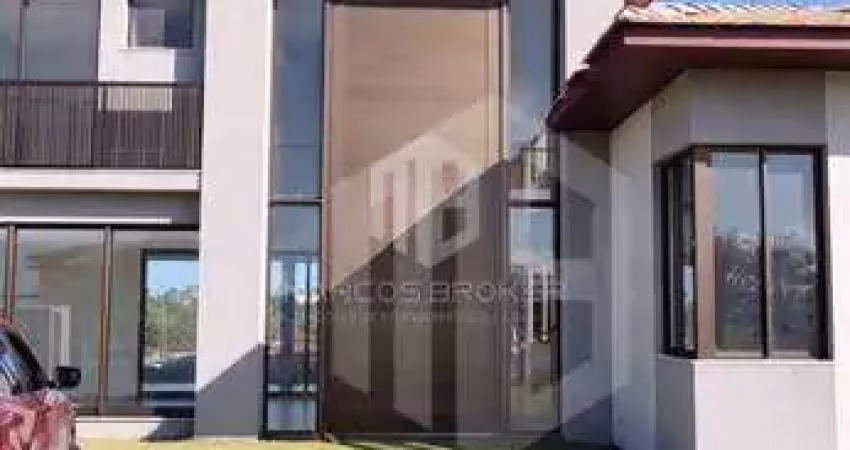 Casa nova e nunca habitada dentro do complexo iberostar. condomínio vila. acesso direto às praias. litoral norte da bahia.