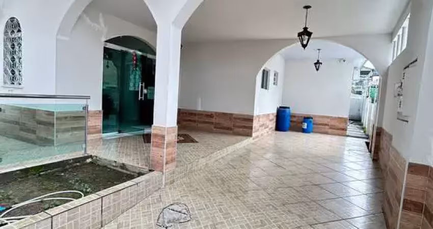 Casa no santo antonio, em via principal, terreno de 475m2