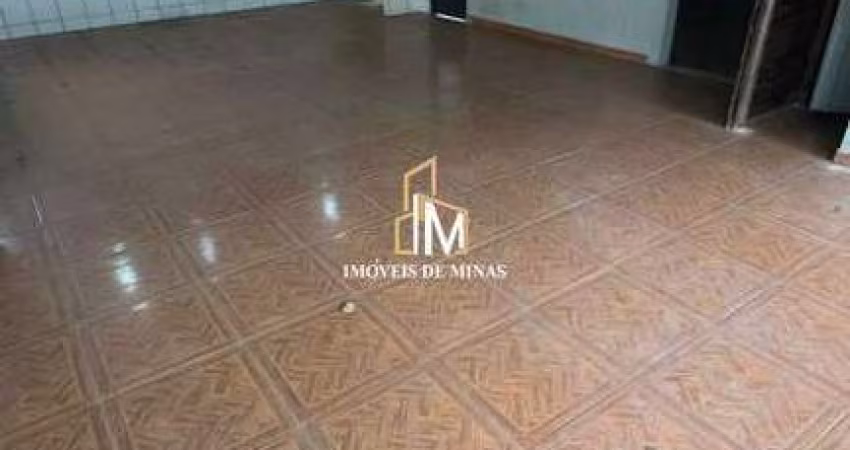 Terreno á venda de 195m² localizado no centro de Igarapé MG!