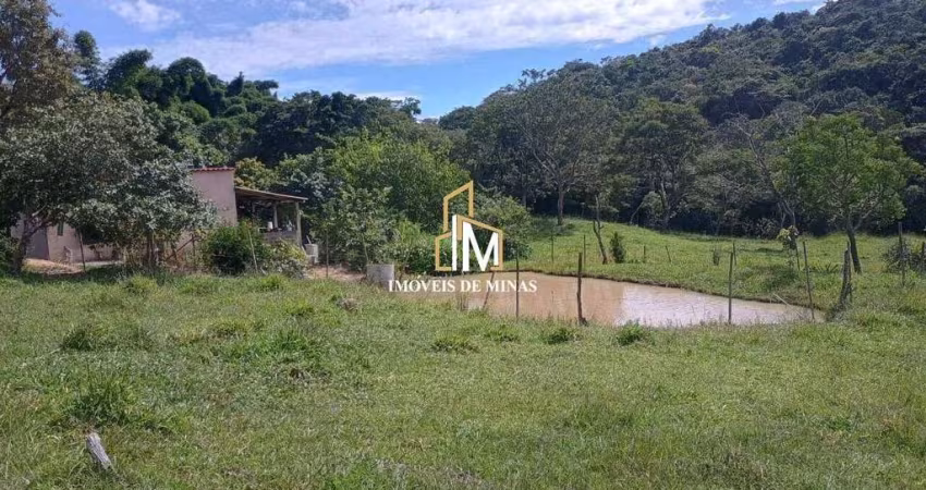 Fazenda á venda de 27 hectares com lagoa e córrego em Passa Tempo MG!