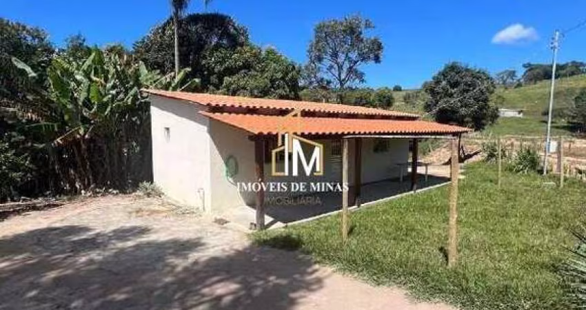 Fazenda á venda de 12 hectares com 06 nascentes e 03 lagoas em Crucilândia MG!