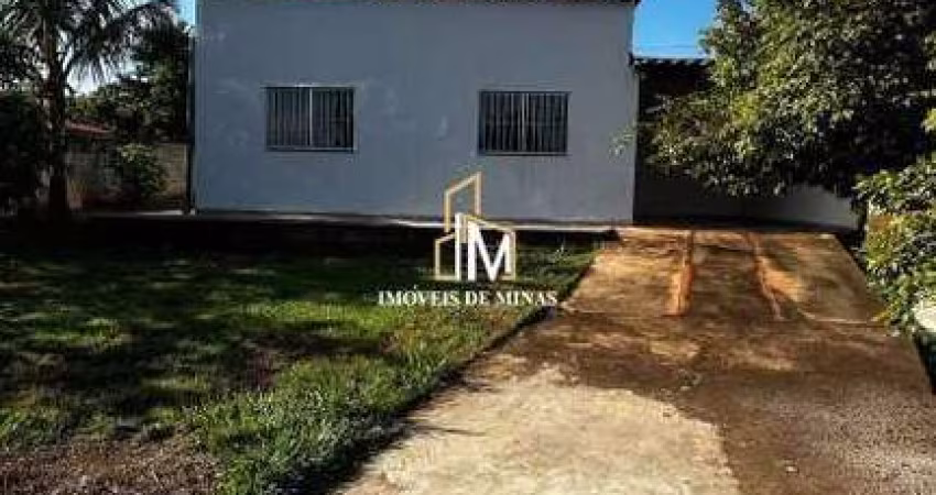 Chácara á venda de 1000m² com água corrente em Rio Manso MG!