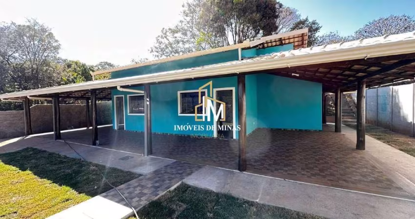 Chácara á venda com 03 quartos sendo 01 suíte, terreno 1000m² em Itatiaiuçu MG!