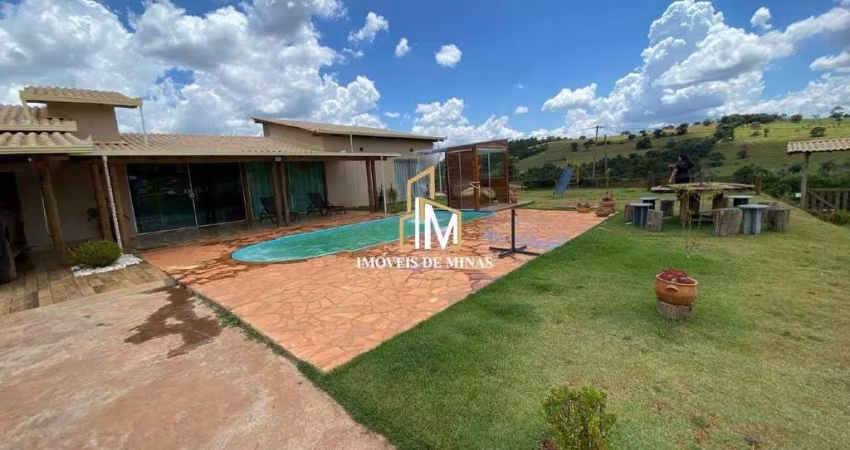 Chácara á venda de 1000m² com Chafariz e Playground infantil em Itatiaiuçu MG!