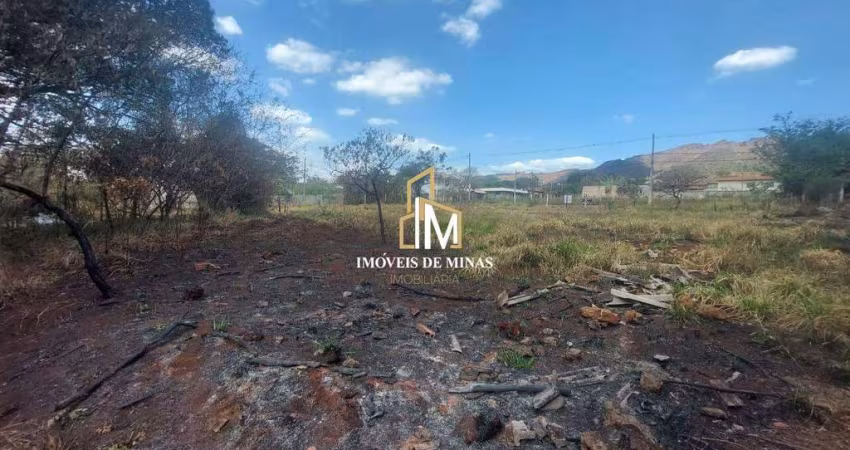 Terreno á venda de 1100m², com topografia plana em Igarapé MG!