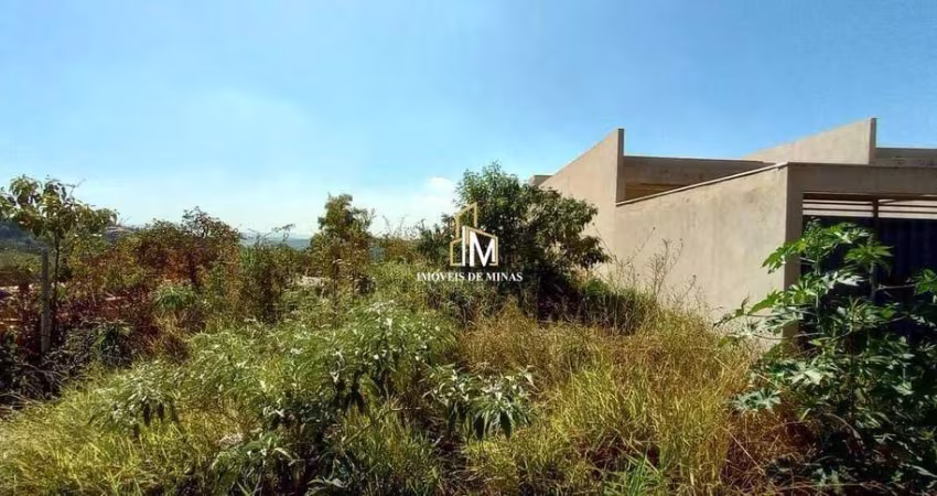 Lote á venda de 300m² com ótima topografia em São Joaquim de Bicas-MG!