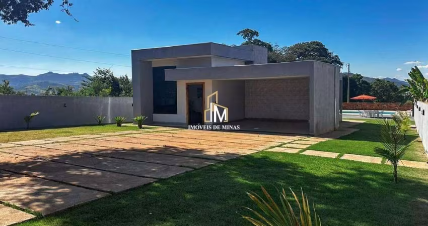 Chácara á venda de 1000m² moderna com 03 quartos em Rio Manso MG!