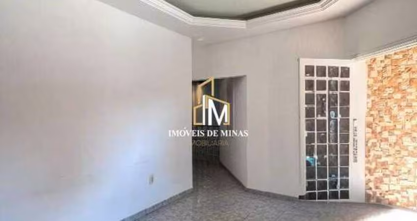 Casa para locação sendo comercial com 06 salas em Igarapé MG!