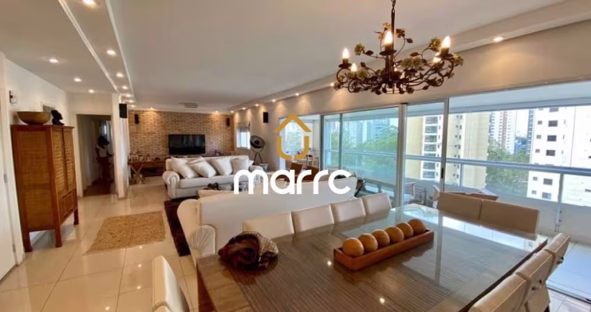 Apartamento com 211m à venda no Panamby