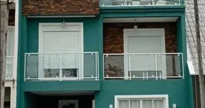 Sobrado com 3 dormitórios à venda, 200 m² por r$ 949.000 - pinheirinho - curitiba/pr