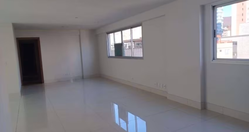 Imperdível! Apartamento de 4 quartos com 2 suítes e 4 vagas no bairro São Pedro, BH-MG - 160,00 m2. Confira já!