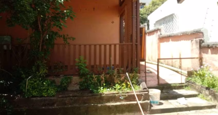 Imperdível Casa à Venda em Belo Horizonte - Santo Antônio: 3 Quartos, 1 Suíte, 4 Salas, 3 Banheiros, 3 Vagas, 364m²!