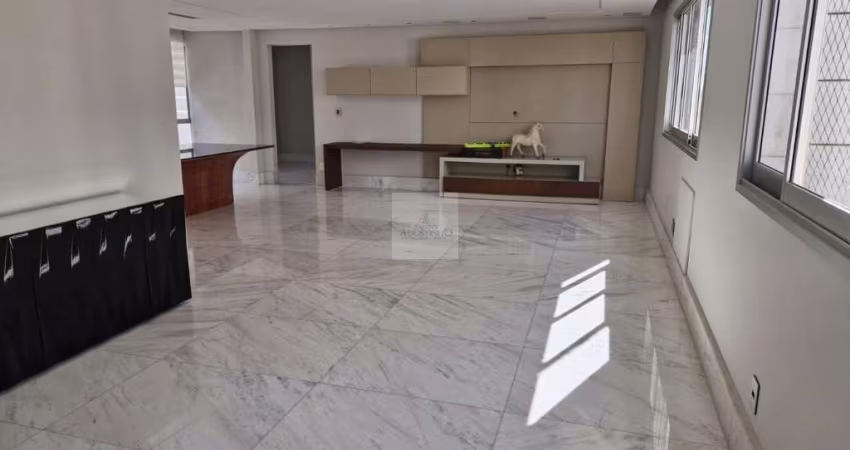 Apartamento de luxo com 4 quartos e 3 suítes na Savassi, Belo Horizonte-MG: 197,69m² e 3 vagas de garagem. Venha conferir!