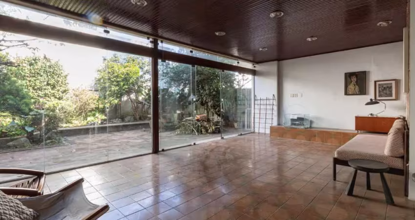 Sobrado para venda em moema com 5 quartos, sendo 1 suíte, 209m²