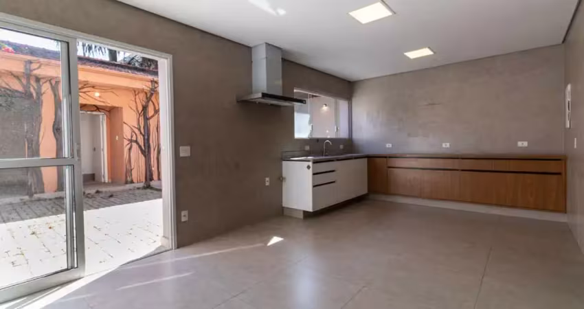 Casa tipo para venda em moema com 3 quartos, sendo 1 suíte, 190m²