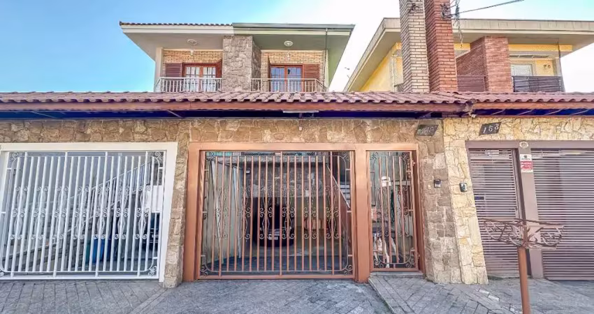 Sobrado para venda em parque são domingos com 3 quartos, sendo 3 suítes, 216m²