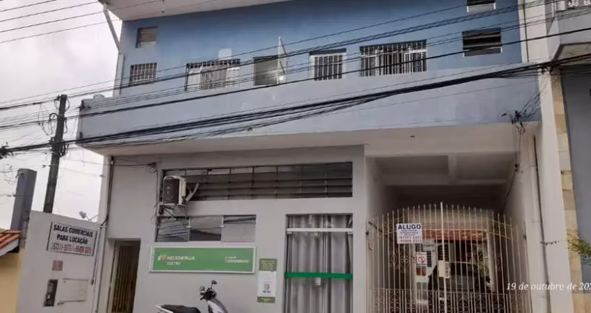 Casa comercial à venda na Rua José do Carmo Leite, 182, Região Central, Caieiras