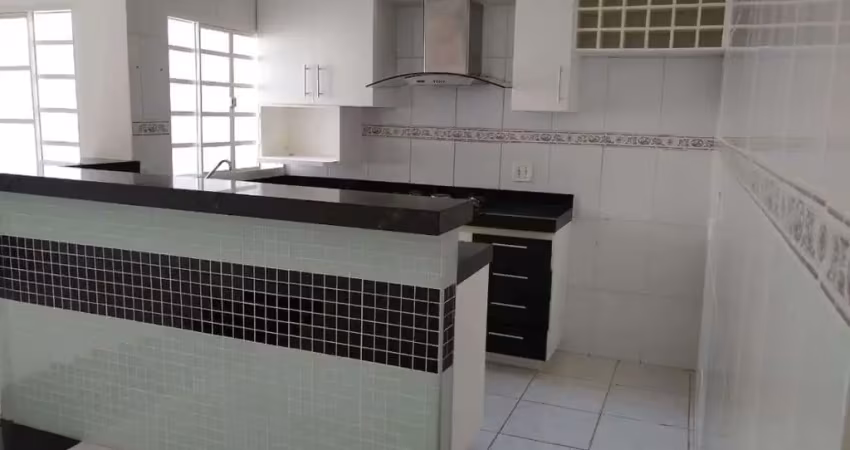 Casa tipo para venda em villa real com 2 quartos, sendo 1 suíte, 84m²