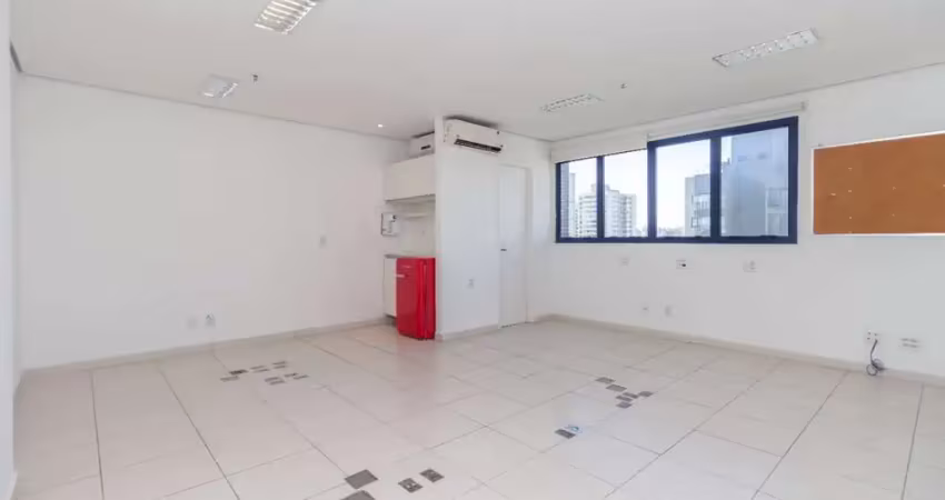 Sala comercial à venda na Avenida Vereador José Diniz, 3720, Campo Belo, São Paulo
