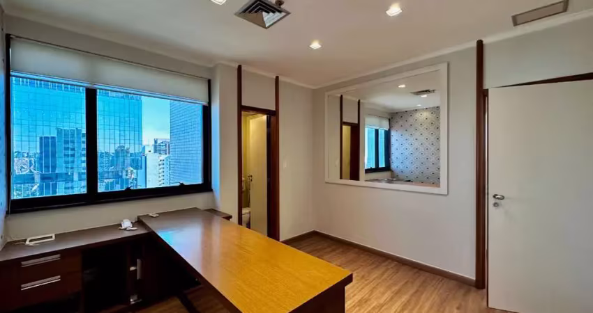 Sala comercial à venda na Avenida Vereador José Diniz, 3457, Campo Belo, São Paulo