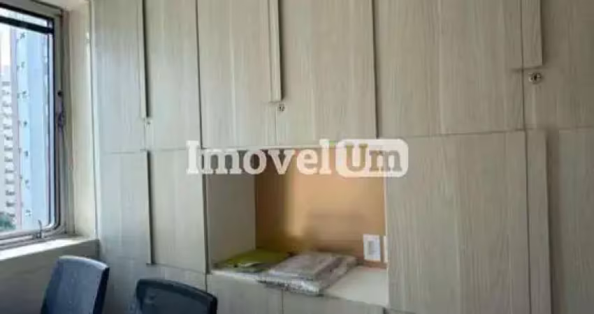 Sala comercial à venda na Avenida Arruda Botelho, Alto de Pinheiros, São Paulo