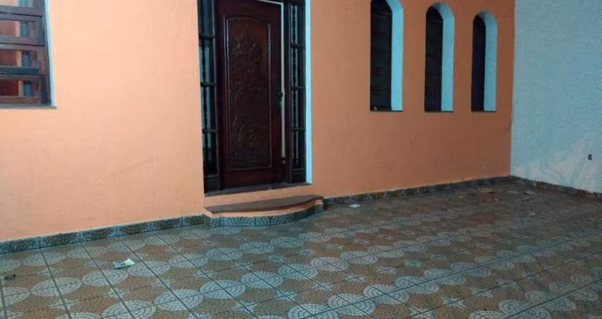 Sobrado com 04 dormitórios e piscina para alugar na vila formosa!