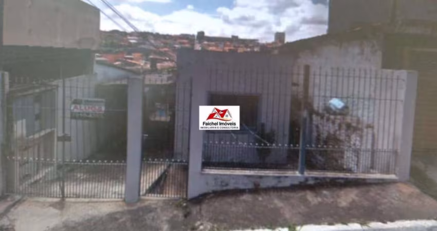 Excelente terreno de 8X31 com 3 casas para investidor ou para construção de 2 sobrados, próximo ao Largo do Carrão e Av. Taubaté - Vila Carrão/SP