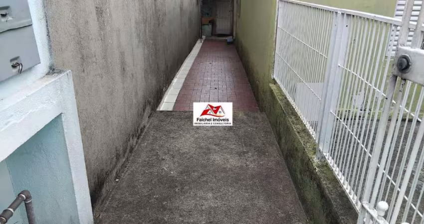 Casa para locação Na Vila Santa Clara!