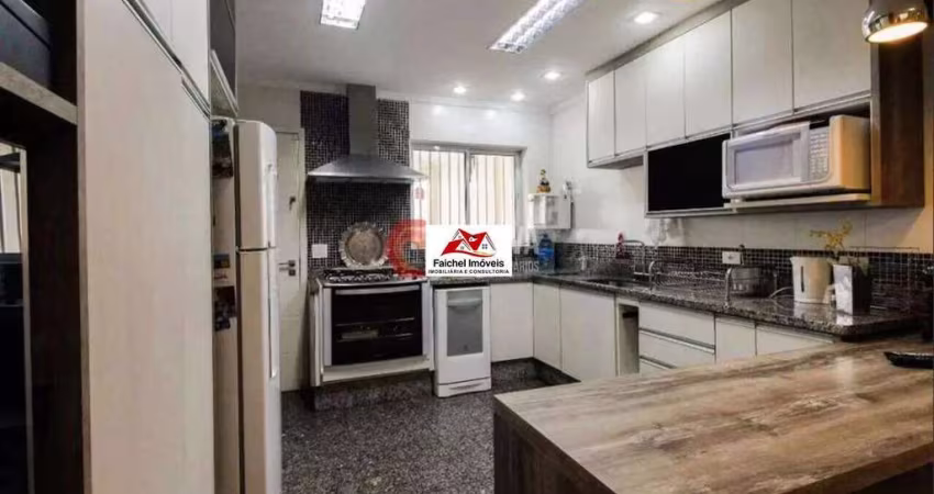 Lindo Sobrado com 220 m², 3 dormitórios sendo 3 suítes com móveis planejados, 5 vagas por 1.700.000,00 - Anália Franco/SP