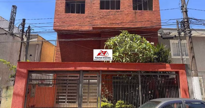 Sobrado residencial/comercial de 230m² com 3 dorm., 1 vaga, quintal, terraço, 2 banheiros a 100m do metro Carrão por 5.500,00/mês - Tatuapé/SP