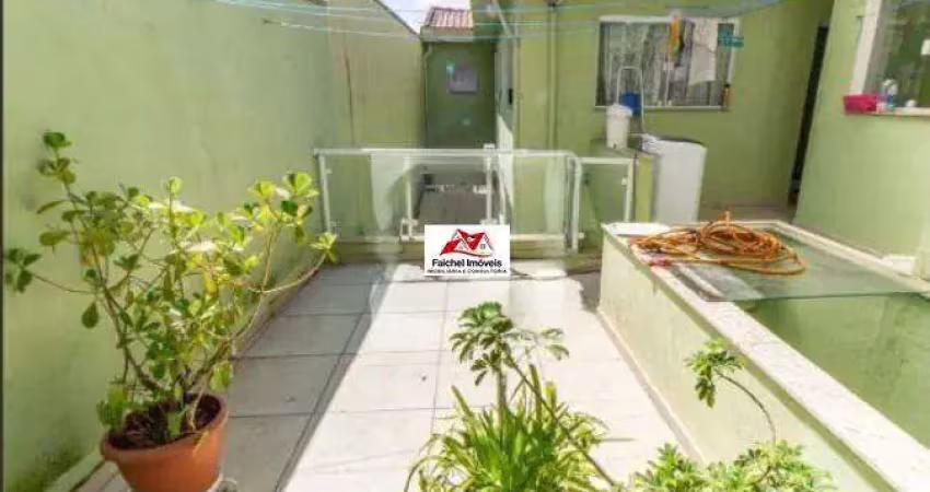Sobrado de 217m² com 4 dormitórios sendo 3 suites, escritório, quintal e 2 vagas, com armários, ar-condicionado - v. bertioga/sp
