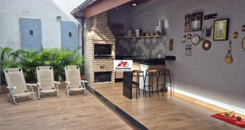 Lindo Sobrado com 164 m², 3 dorm., sendo 1 suíte com móveis planejados, jardim de inverno, área gourmet, 4 vagas por 1.500.000,00 - V. Libanesa/SP