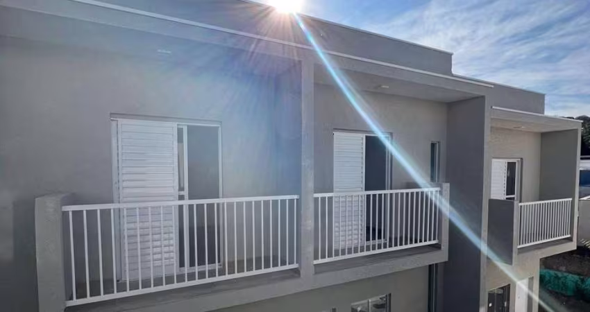 Casa em Condomínio à Venda em Bragança Paulista-SP, Recanto Amapola  2 Quartos, 1 Vaga, 60,00 m² de Área