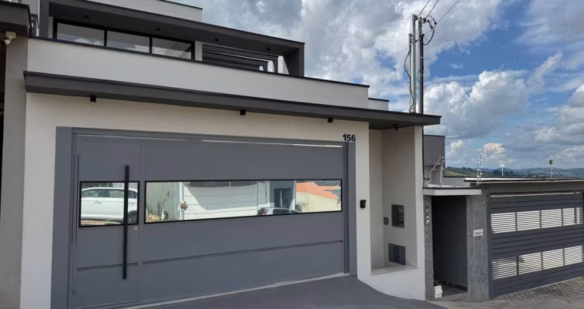 Imperdível Casa à Venda em Bragança Paulista-SP, Condomínio Villa Verde: 3 quartos, 1 suíte, 2 salas, 2 vagas, 135,00 m².
