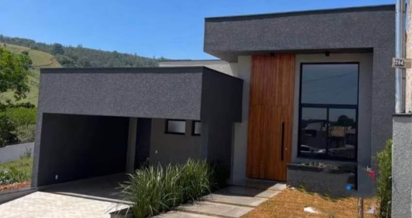 Casa de Luxo em Condomínio Portal da Serra - 3 quartos, 1 suíte, 2 salas, 2 vagas - Bragança Paulista-SP