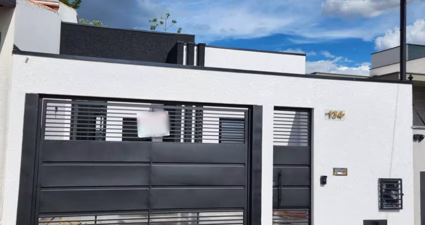 Casa à venda em Bragança Paulista-SP, Residencial Monreale: 3 quartos, 1 suíte, 2 salas, 2 vagas de garagem, 88m².