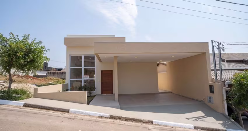 Venda de Casa em Condomínio de Alto Padrão em Bragança Paulista-SP: 3 quartos, 1 suíte, 1 sala, 2 vagas de garagem, 153 m².