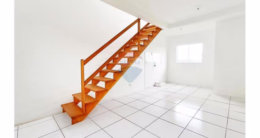 Apartamento Duplex de 2 Dormitórios com Vaga no bairro Santo Onofre em Viamão