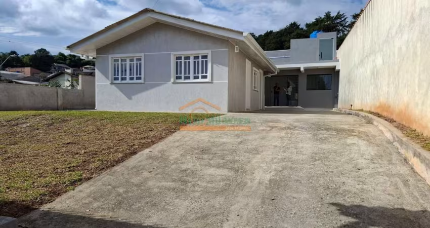 Casa com 3 quartos para alugar na Rua Esmeraldas, 180, Centro, Campo Magro